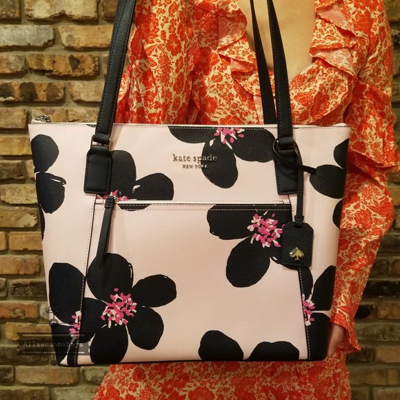 kate spade Handbags - kate Spade Cameron Pocket Tote Grand Flora LARGE